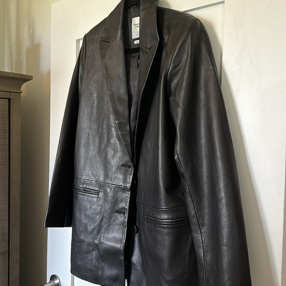 Genuine Leather Abercrombie Blazer - Picture 3 of 4